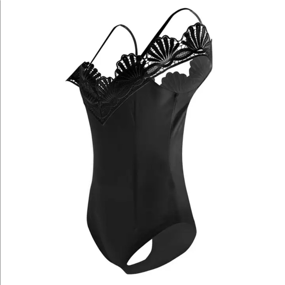 💥HP💥SexyCold Shoulder Straps Hollow Out Bodysuit - Picture 4 of 7